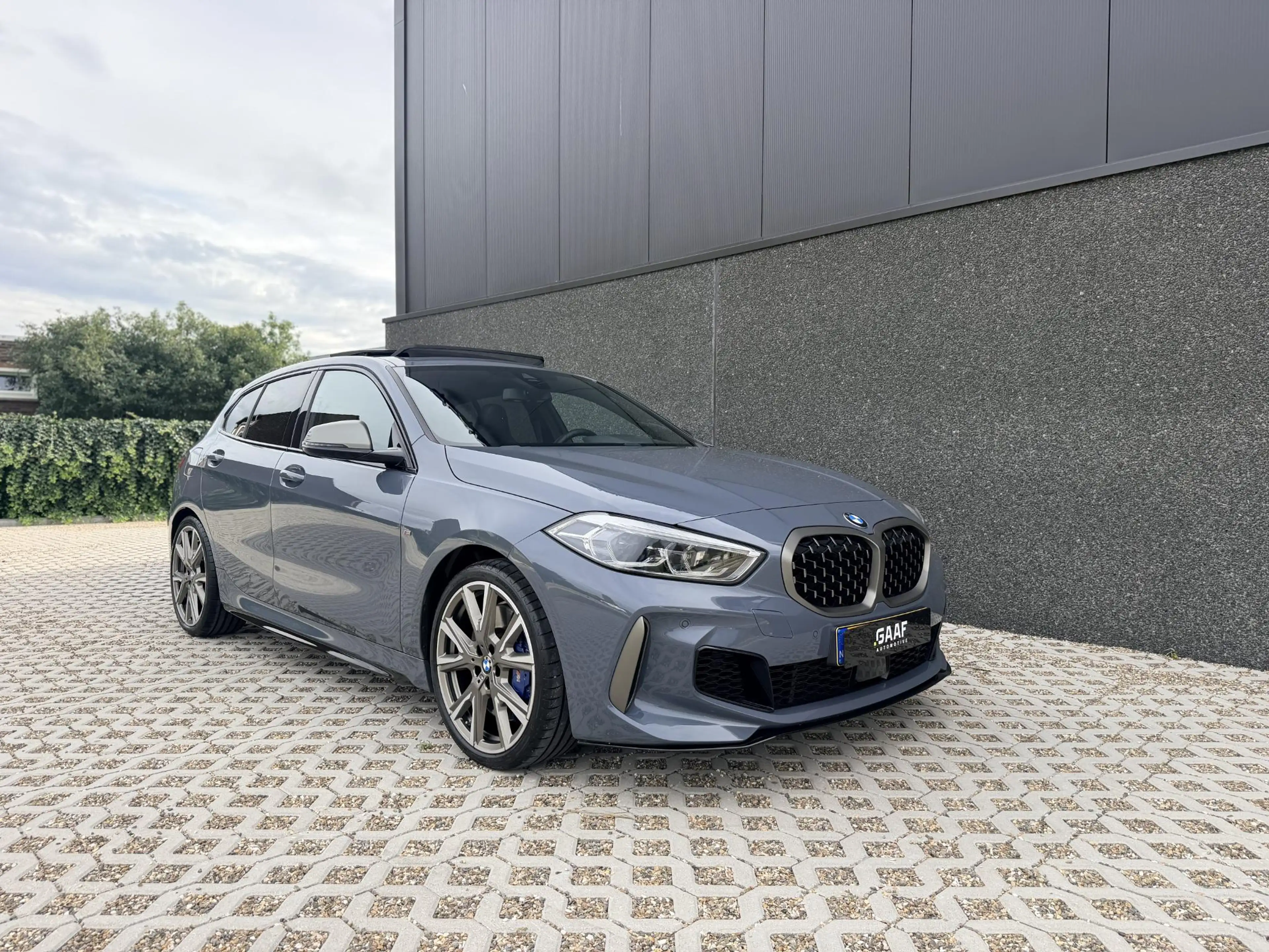 BMW 135 1-serie M135i xDrive High Executive — photo 9