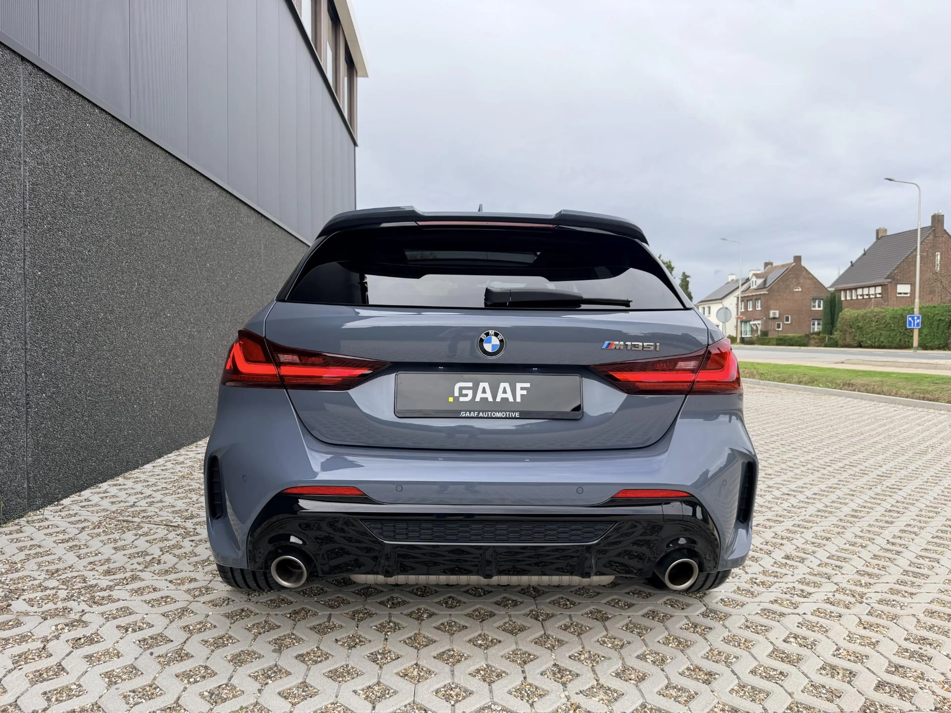 BMW 135 1-serie M135i xDrive High Executive — photo 11