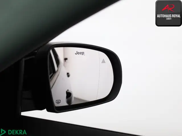 Jeep Compass view 23