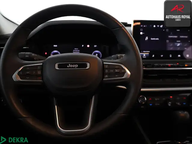 Jeep Compass view 15