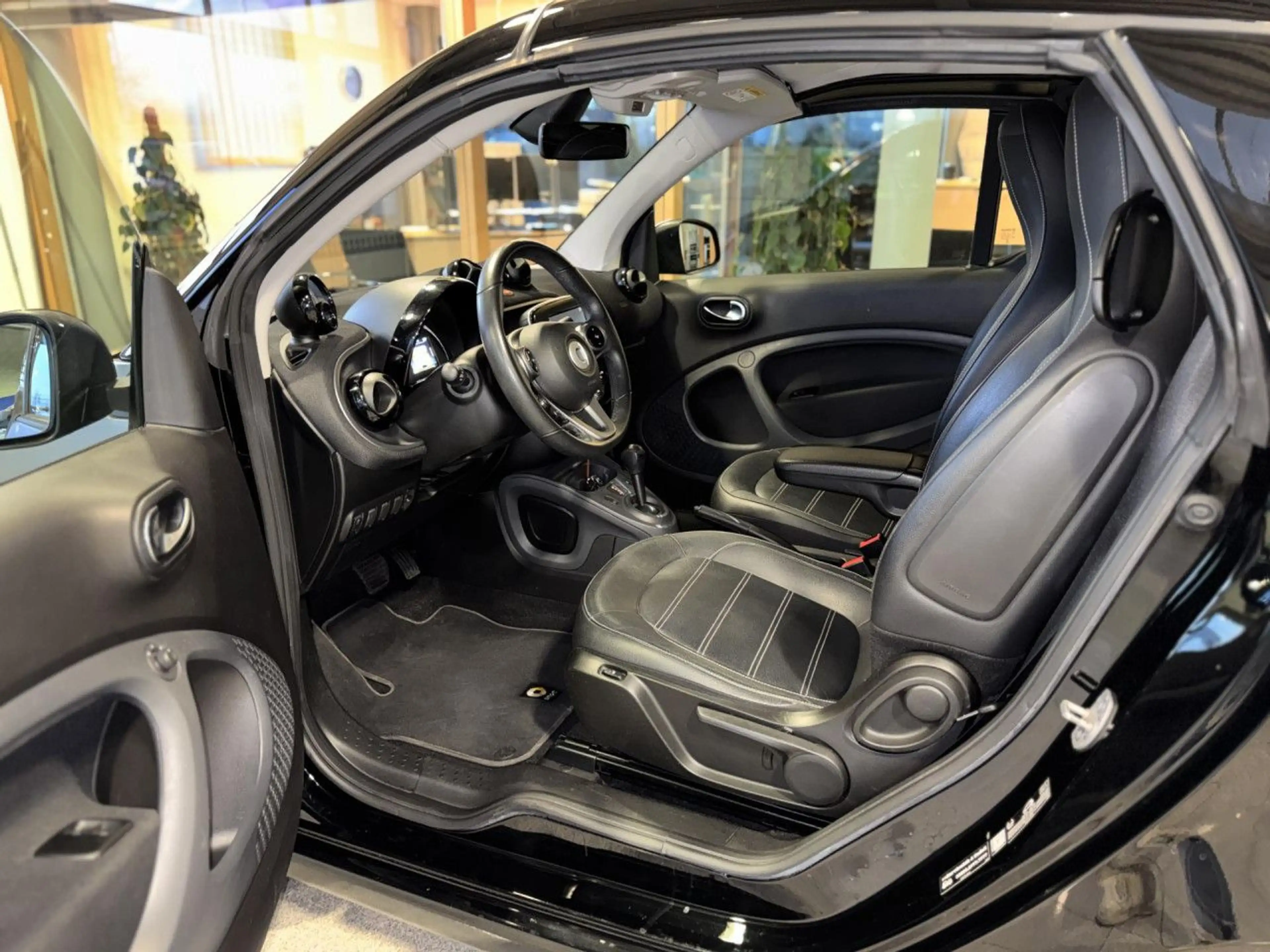 smart forTwo smart  cabrio prime, Kamera, Sitzheizung! — photo 11