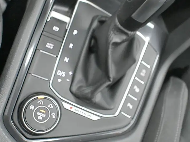 Volkswagen Tiguan Allspace 2.0 TDI Sport 4WD 6V 2021, foto 15
