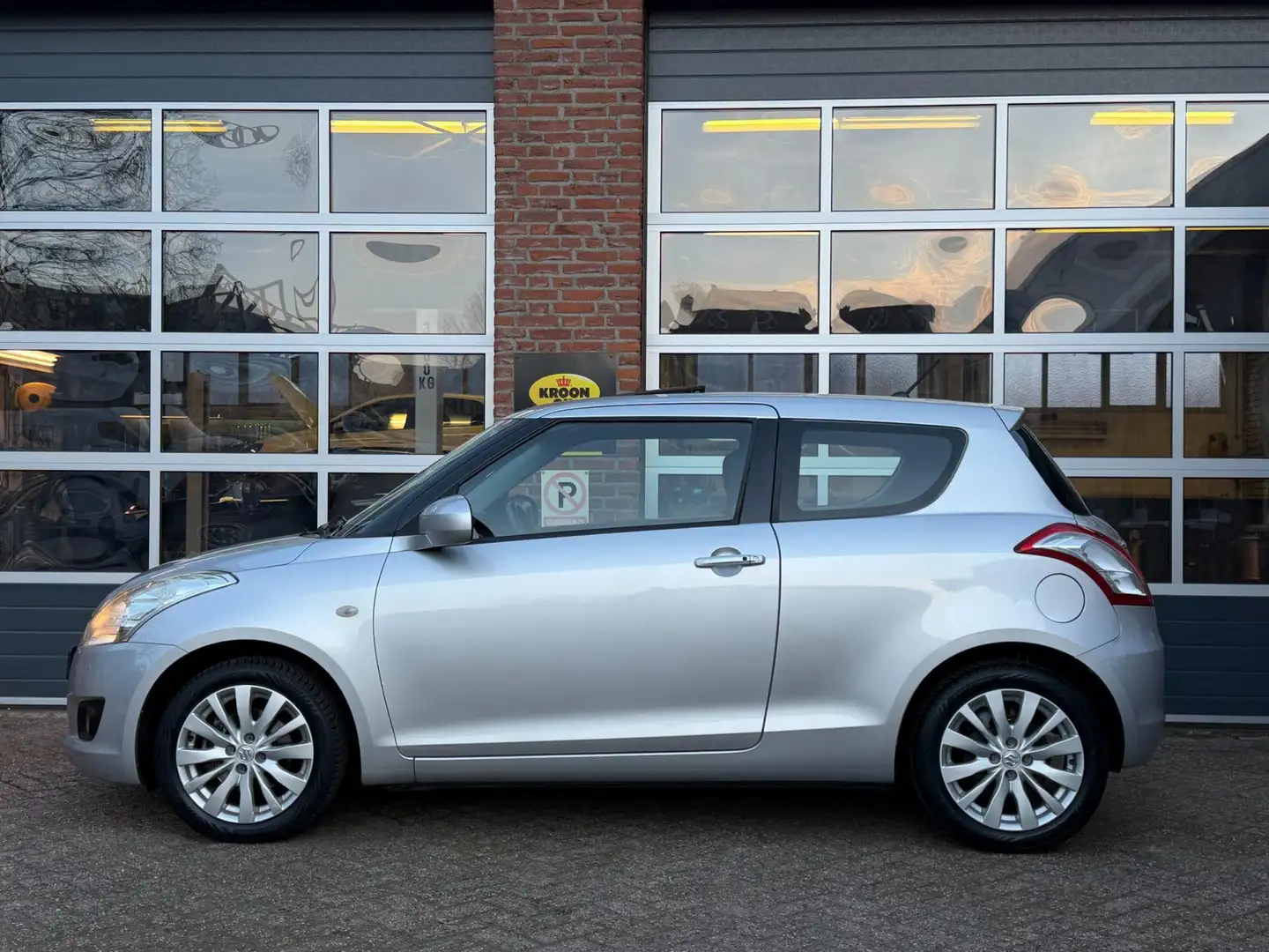 Suzuki Swift 1.2 Comfort , Airco/ECC, Stoelverw, schuifdak, cru Gris - 2