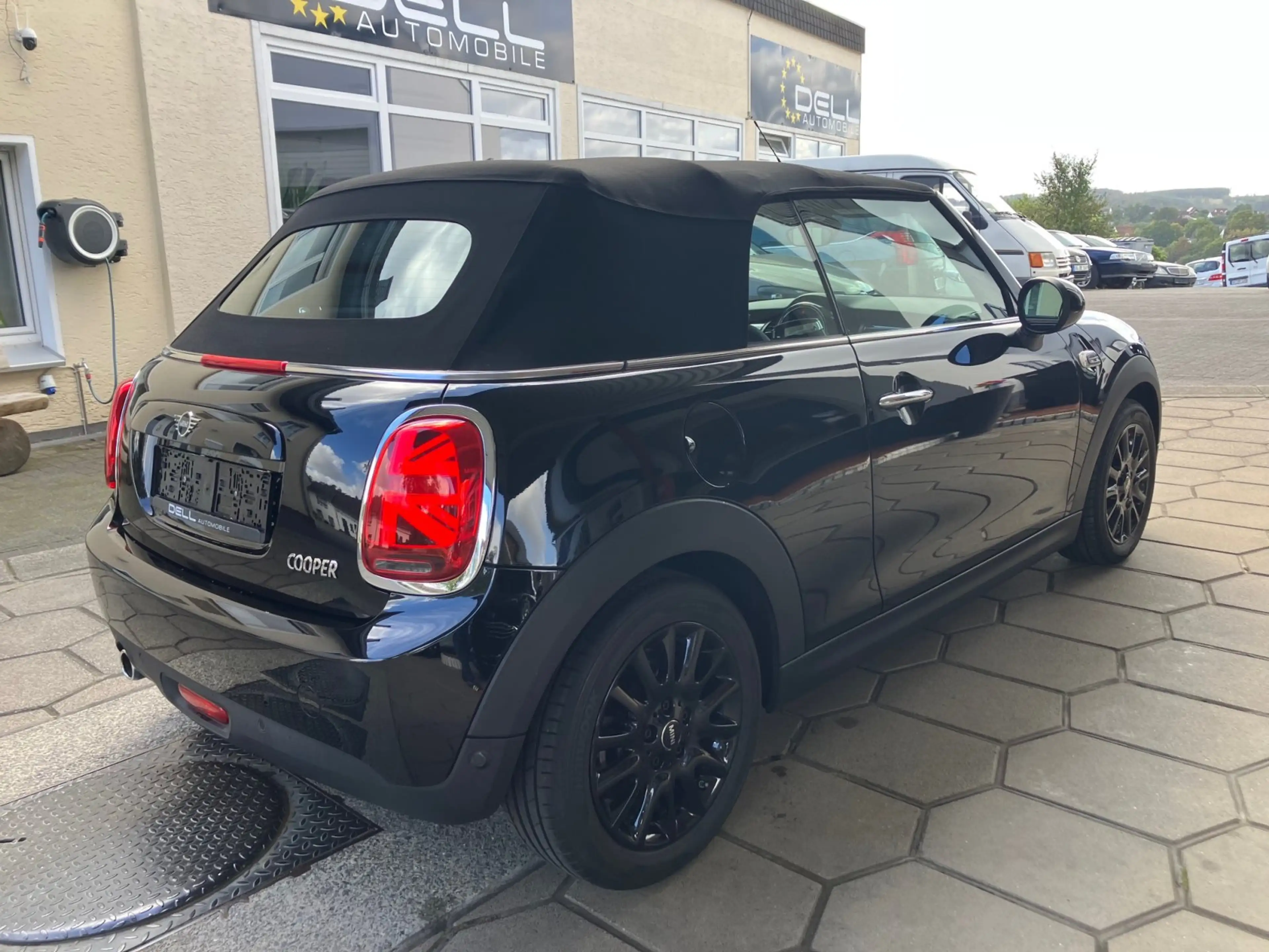 MINI Cooper Cabrio 1.5 Chili LED SHZ NAVI PDC — photo 9