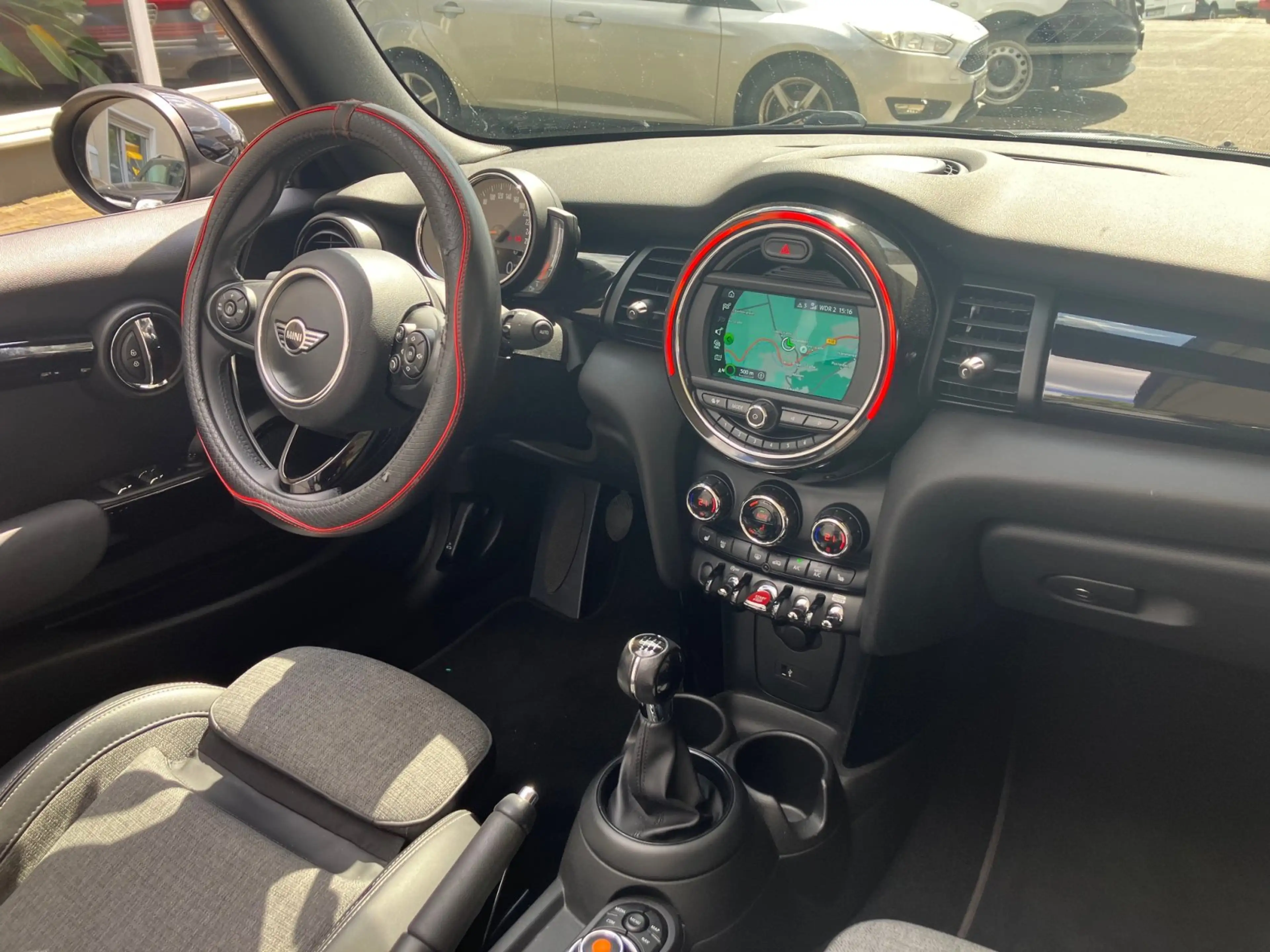 MINI Cooper Cabrio 1.5 Chili LED SHZ NAVI PDC — photo 13