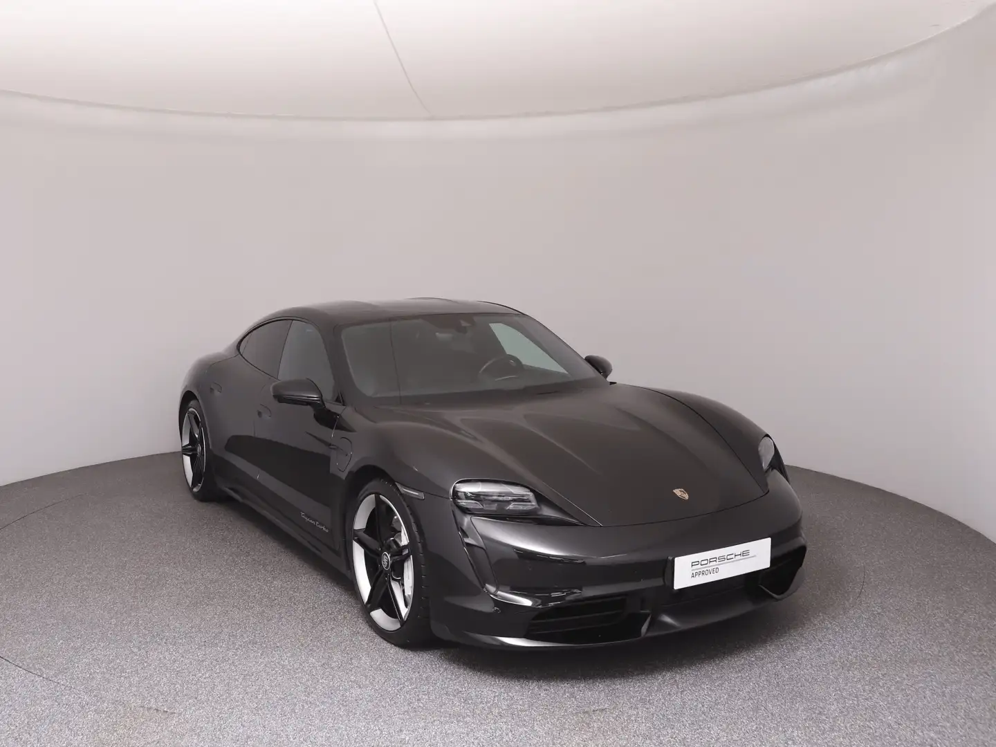 Porsche Taycan Turbo Schwarz - 2
