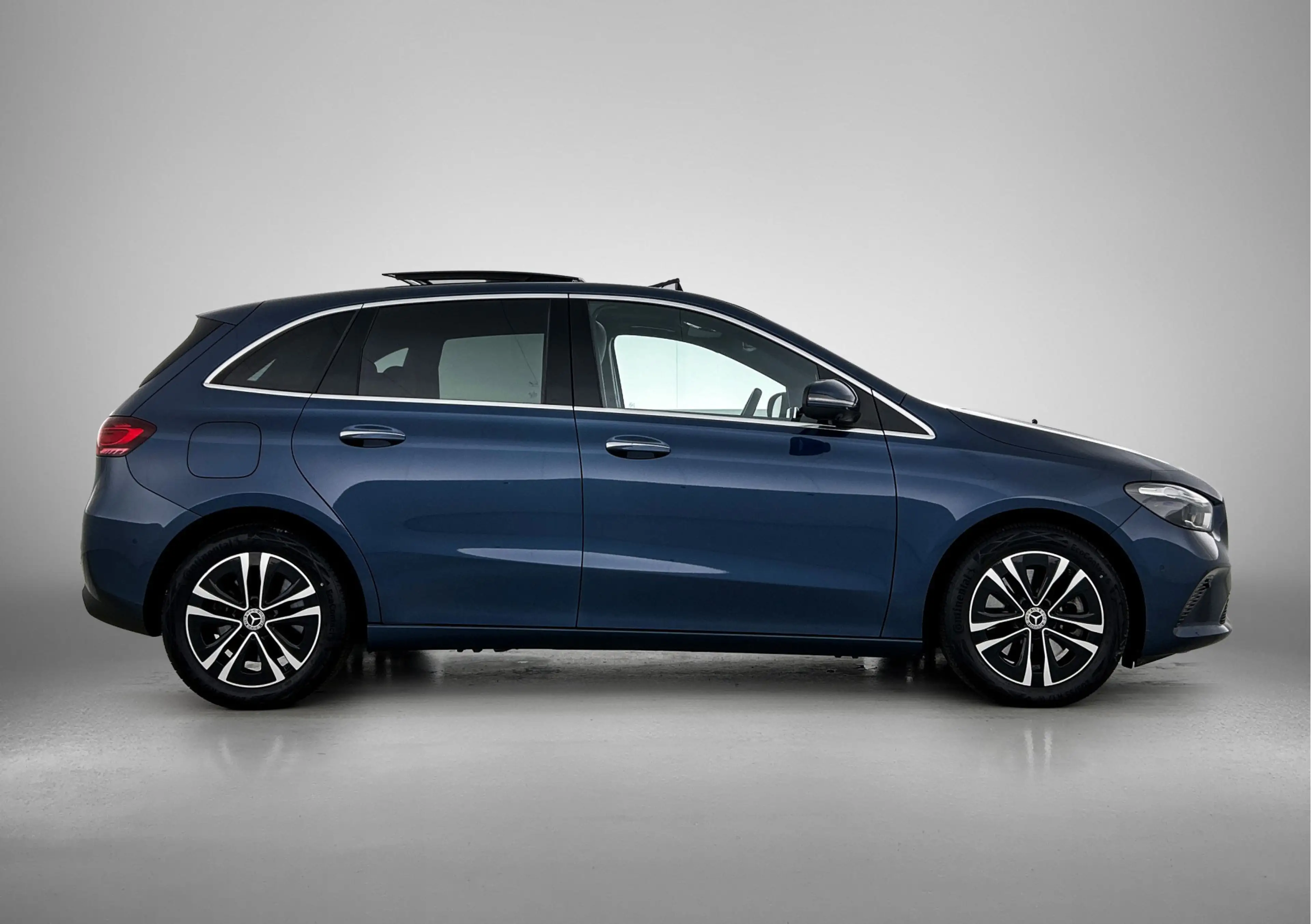 Mercedes-Benz B 250 e Plug-In Hybride Trekhaak | Panorama Schuif-Kante — photo 14