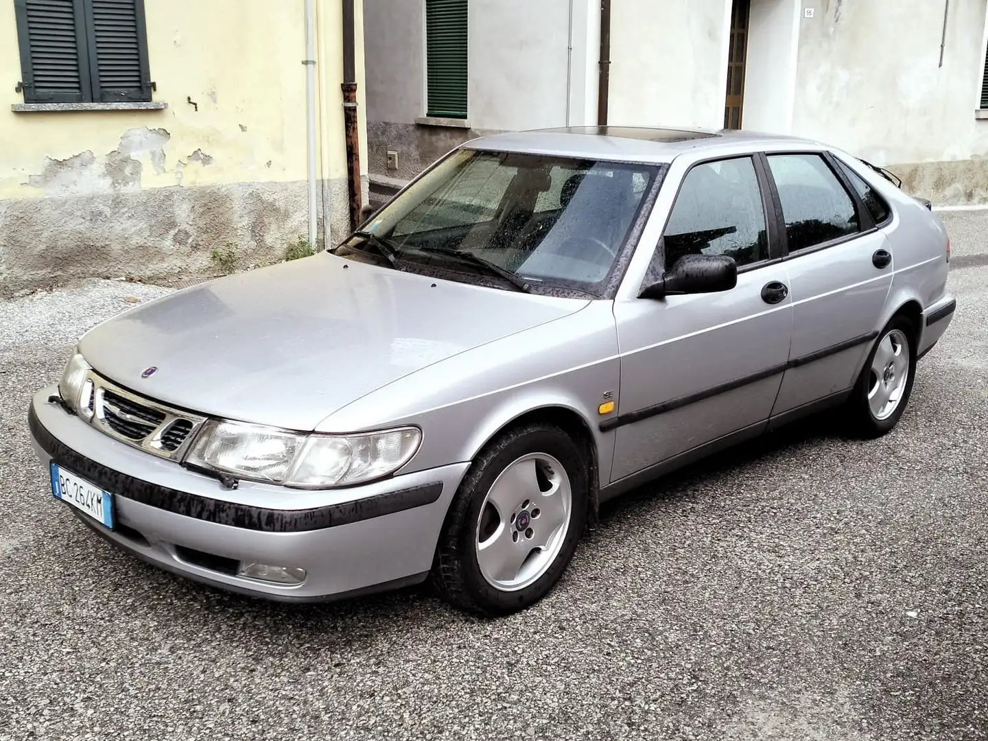 Saab 9-3 9-3 5p 2.0t SE auto Gris - 2