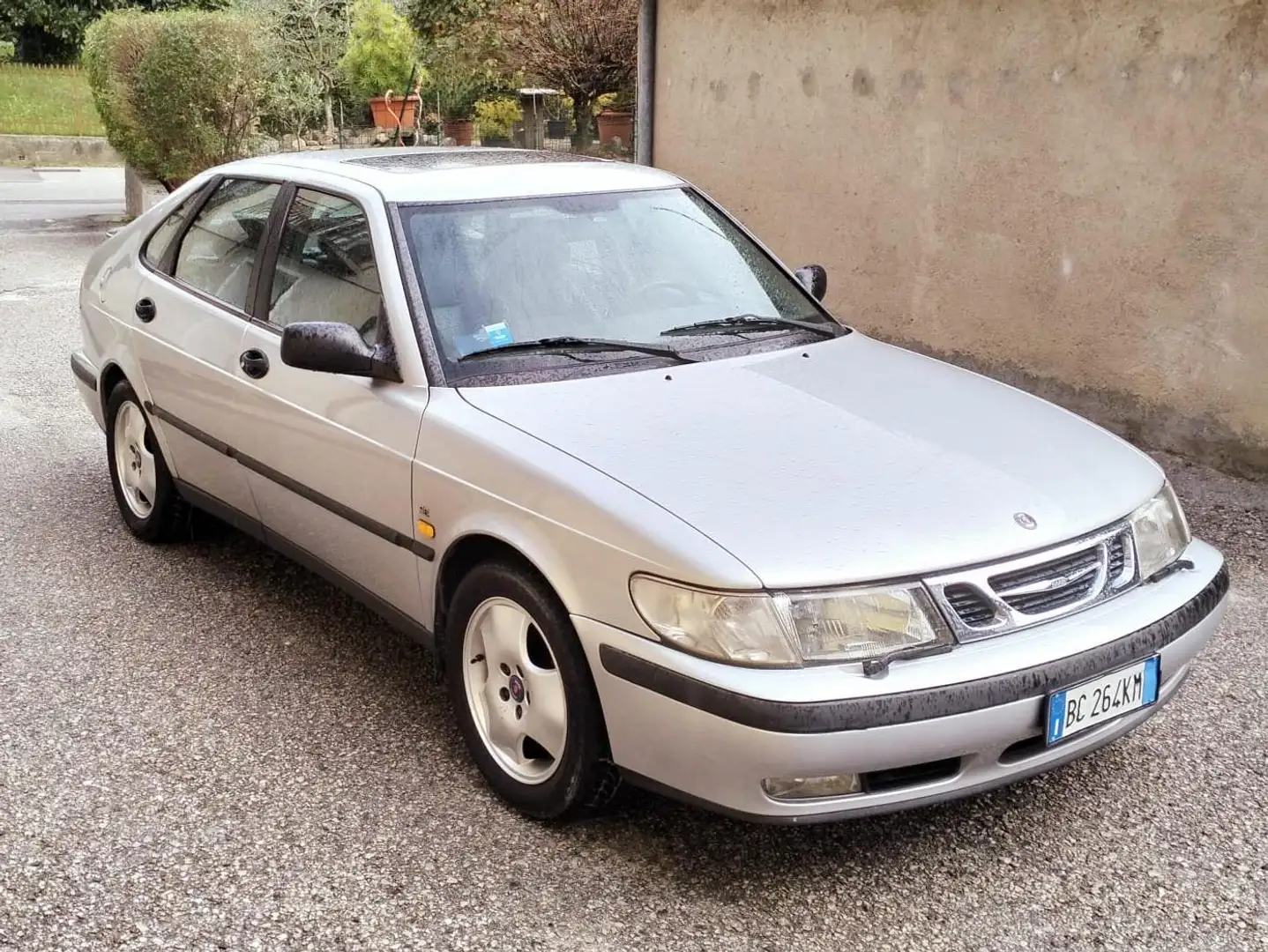 Saab 9-3 9-3 5p 2.0t SE auto Gris - 1