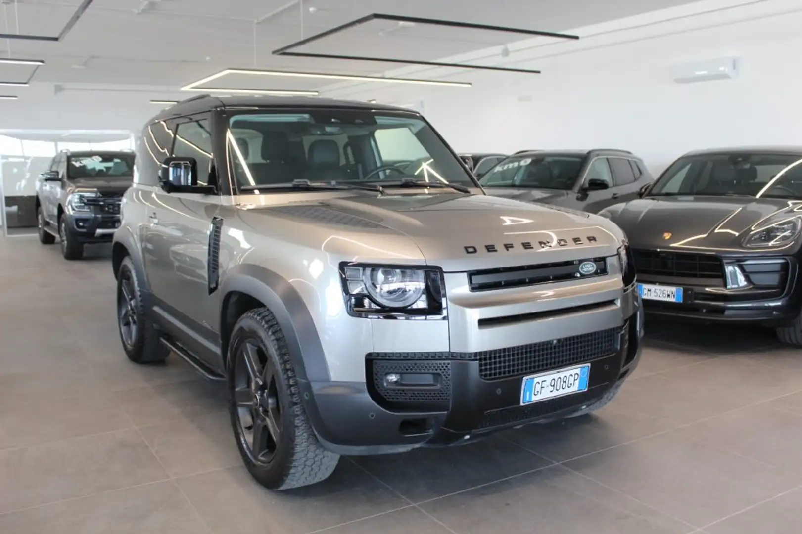 Land Rover Defender 90 3.0D I6 250 CV AWD X-Dynamic HSE Grigio - 1
