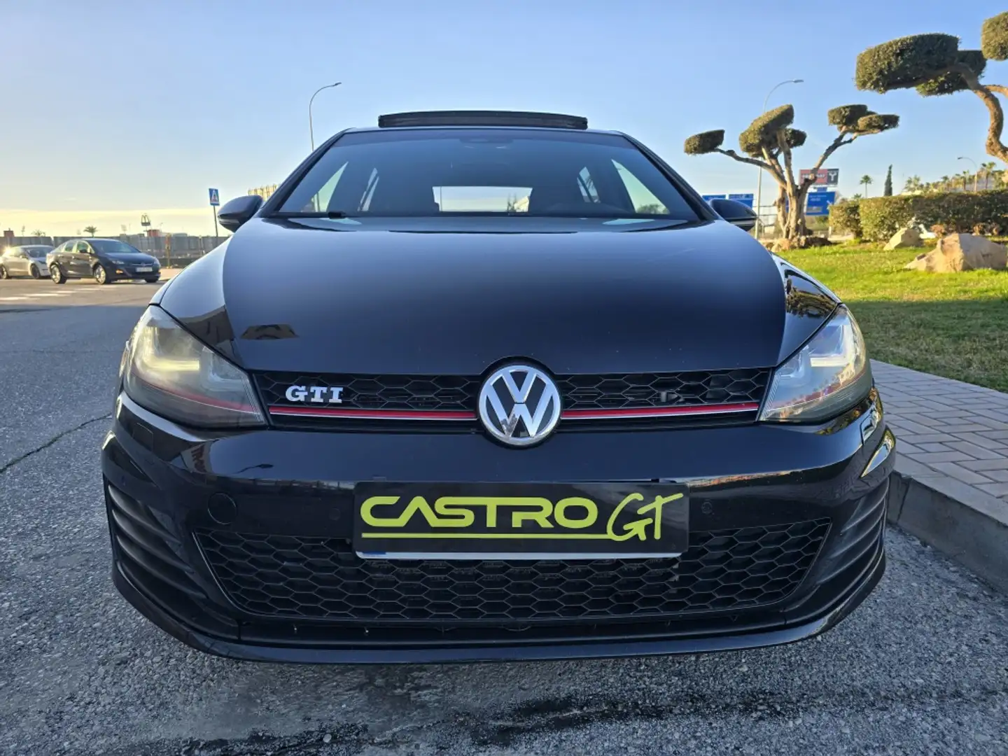 Volkswagen Golf GTI 2.0 TSI DSG 220 Noir - 2