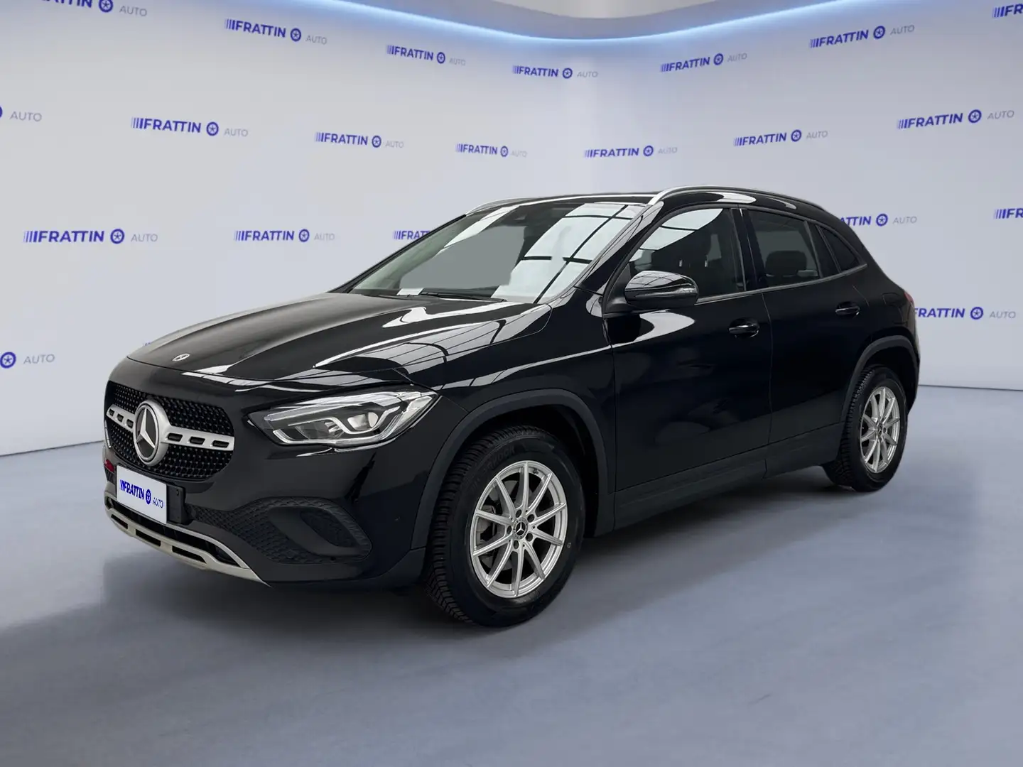 Mercedes-Benz GLA 180 180 d Automatic Business Extra Schwarz - 1