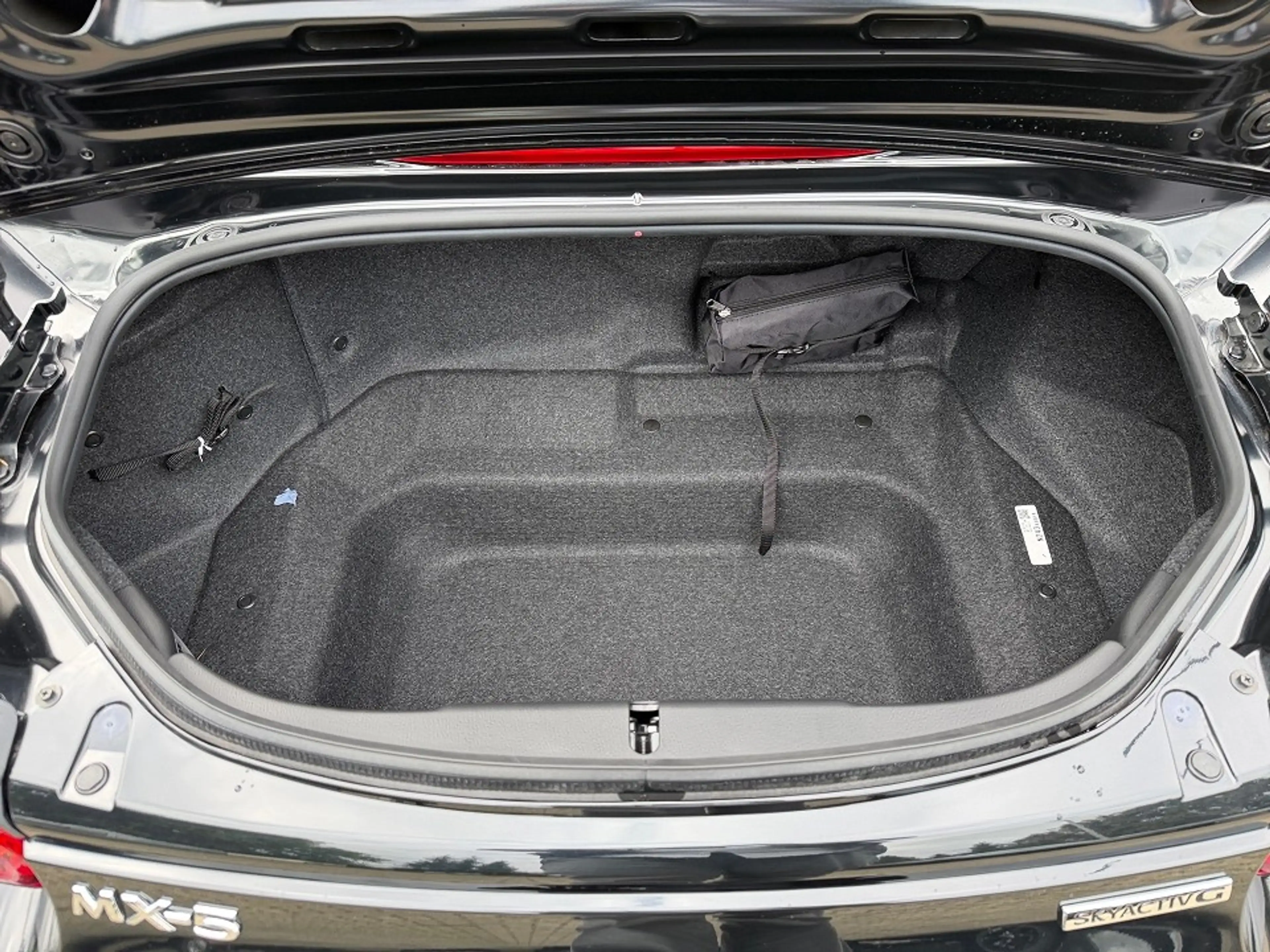 Mazda MX-5 SKYACTIV-G 136 Yakudo — photo 13