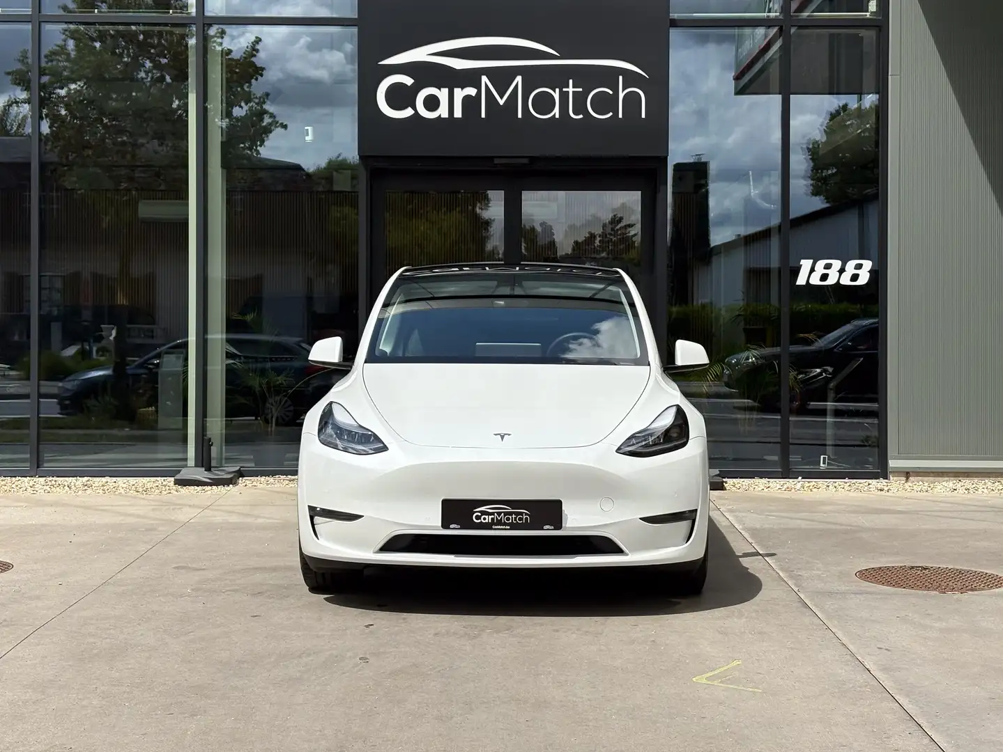 Tesla Model Y Dual Motor Performance Blanc - 2