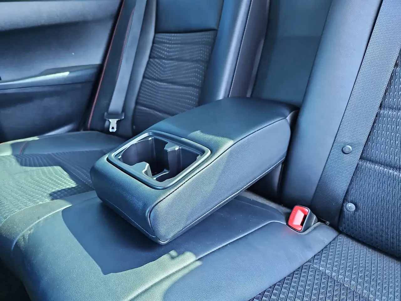 Toyota Camry снимка Toyota Camry