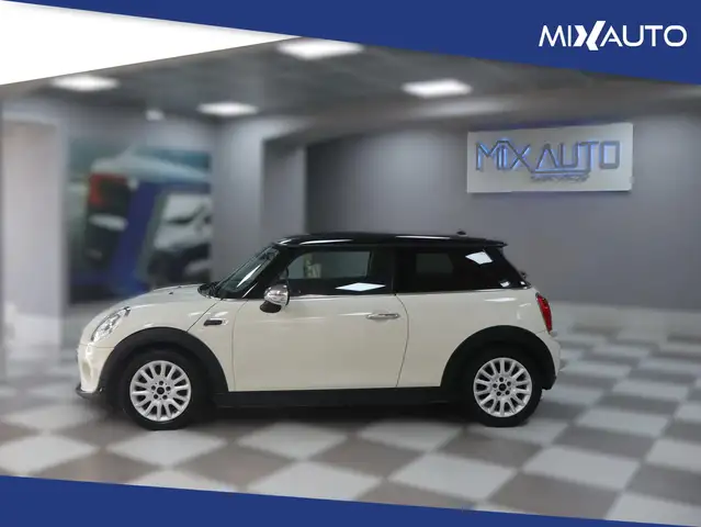 Mini Cooper Cooper view 6