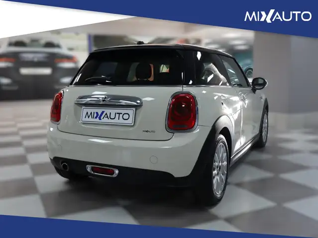 Mini Cooper Cooper view 5