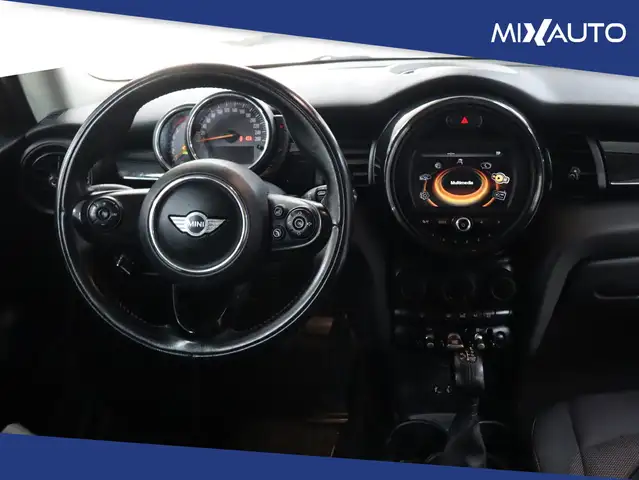 Mini Cooper Cooper view 11
