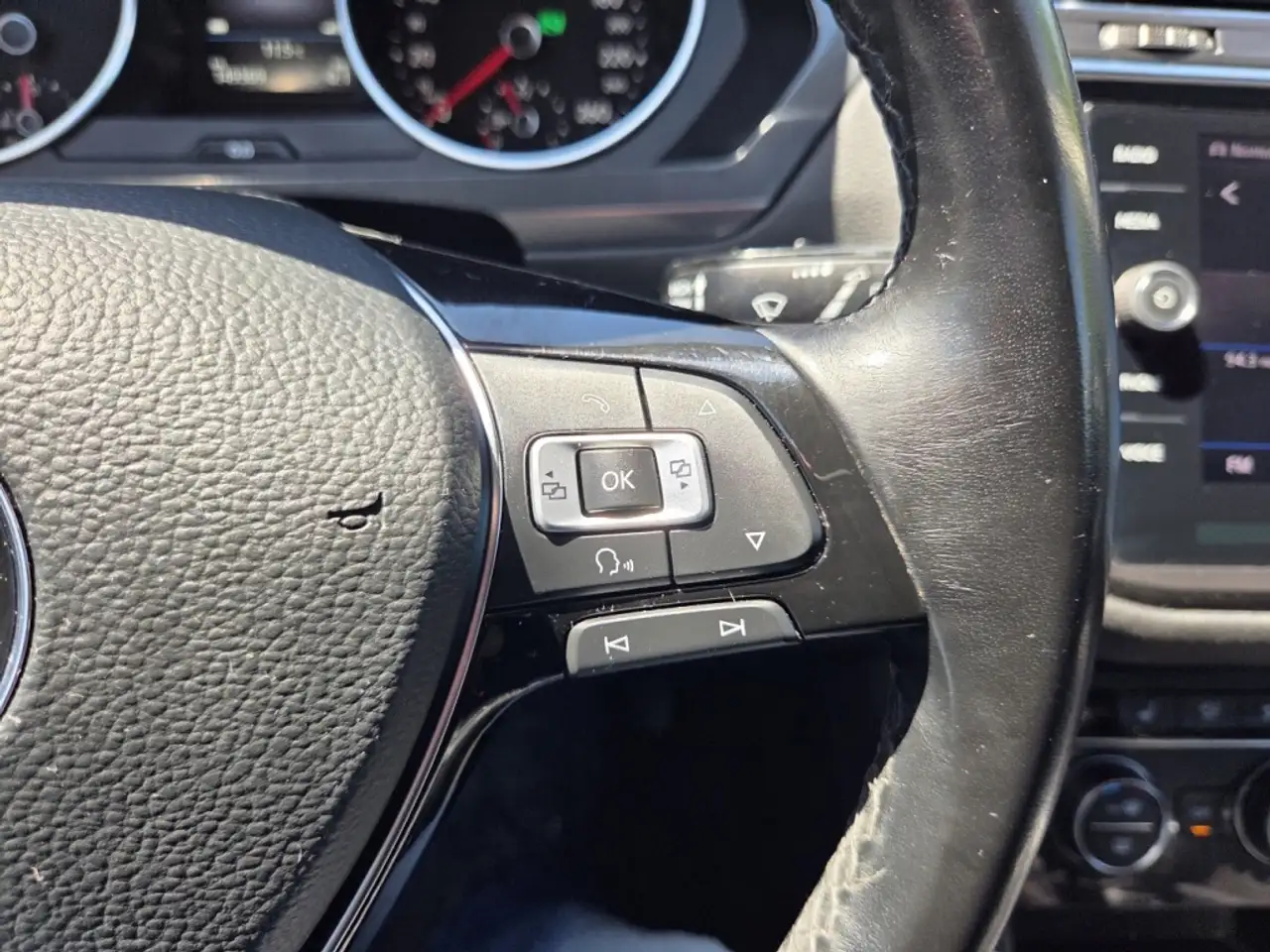 Volkswagen Tiguan снимка Volkswagen Tiguan