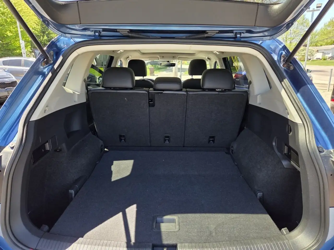 Volkswagen Tiguan снимка Volkswagen Tiguan