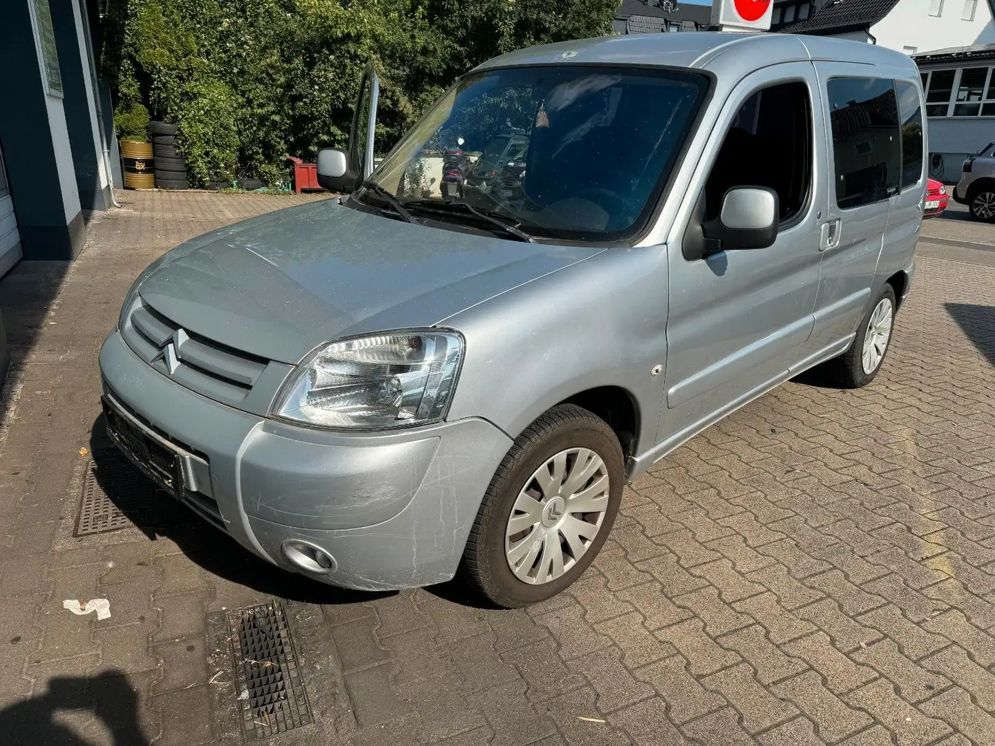 Citroen Berlingo HDi 90 Multispace Plus Rollstuhlrampe Grau - 1