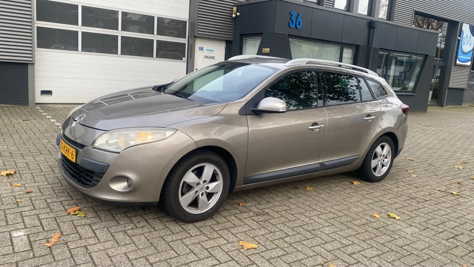 Renault Megane Estate 1.4 TCe Dynamique Beige - 1