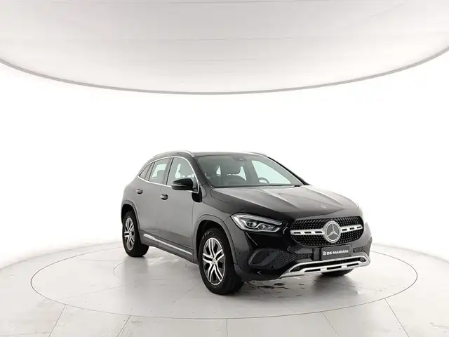 Mercedes-Benz Gla view 6