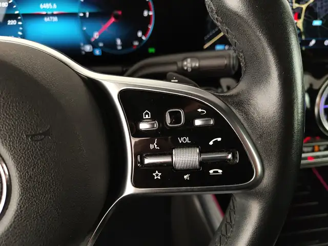 Mercedes-Benz Gla view 14