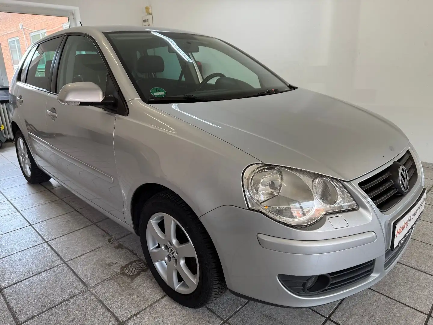 Volkswagen Polo IV United Argent - 1
