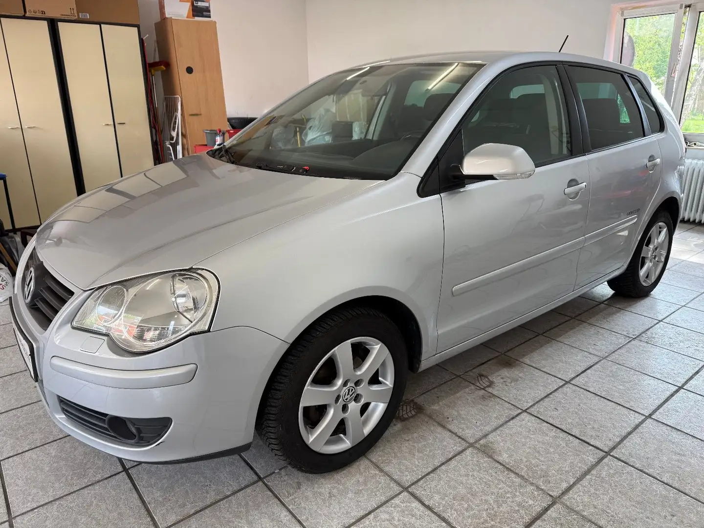 Volkswagen Polo IV United Argent - 2