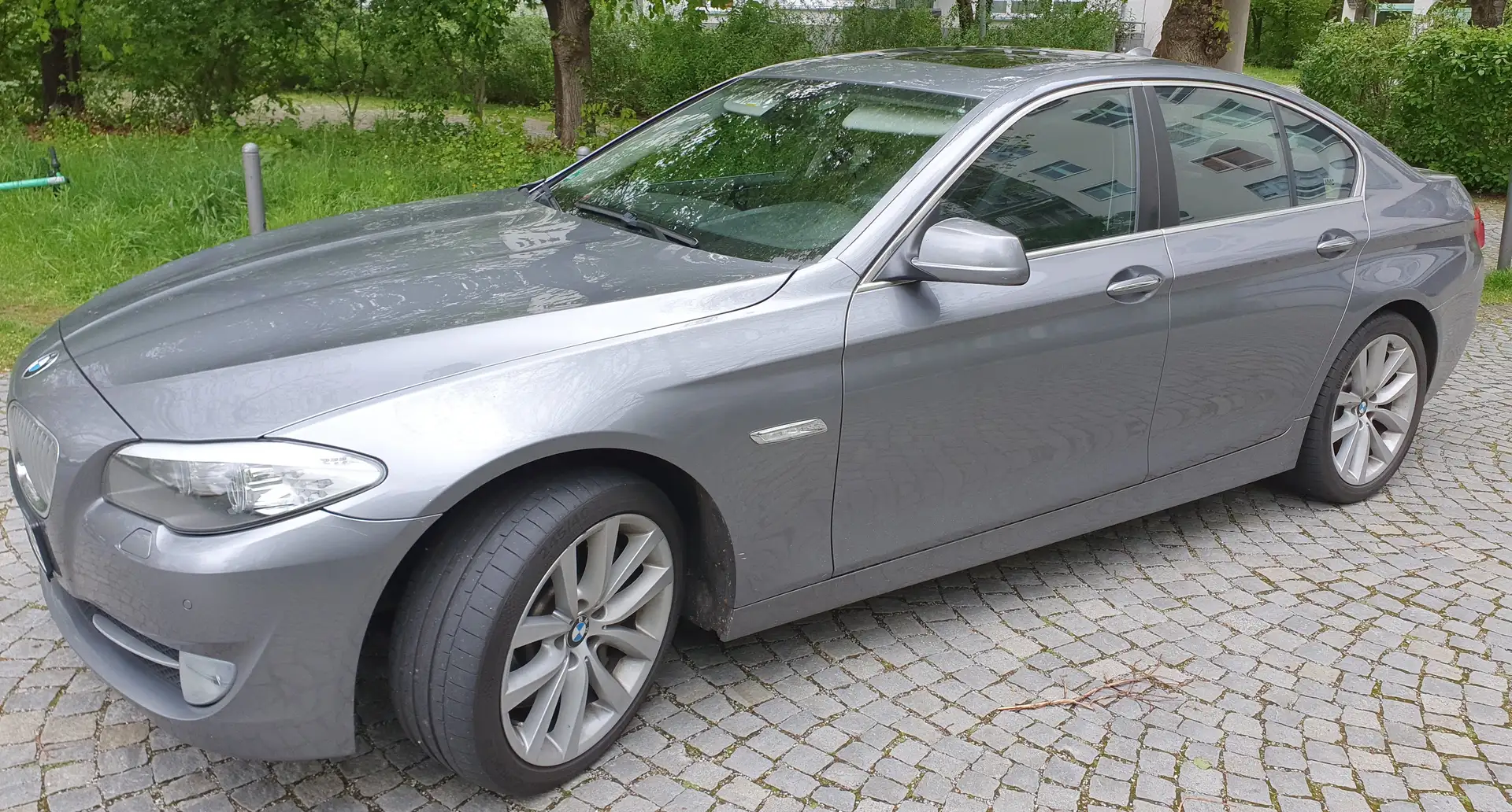 BMW 550 550i, Integrallenkung, Topausstattung Grijs - 2