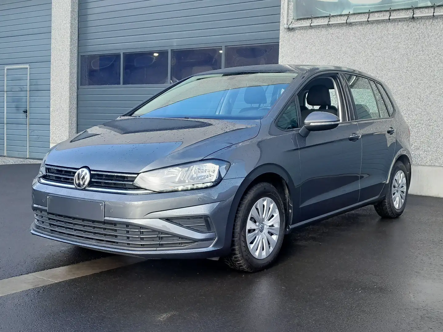 Volkswagen Golf Sportsvan 1.0 TSI Grau - 1