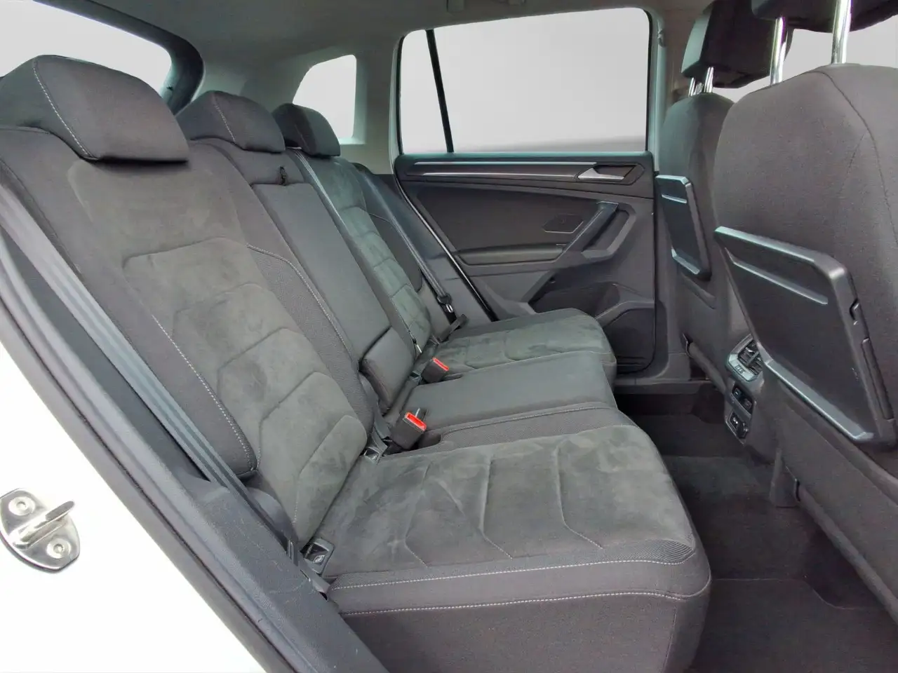Volkswagen Tiguan 1.5 TSI DSG HIGHLINE LED KAMERA HuD PDC+, миниатюра 6