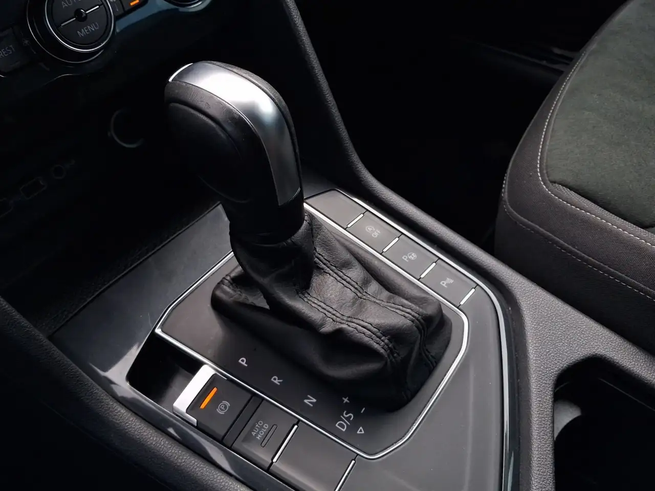 Volkswagen Tiguan 1.5 TSI DSG HIGHLINE LED KAMERA HuD PDC+, миниатюра 11