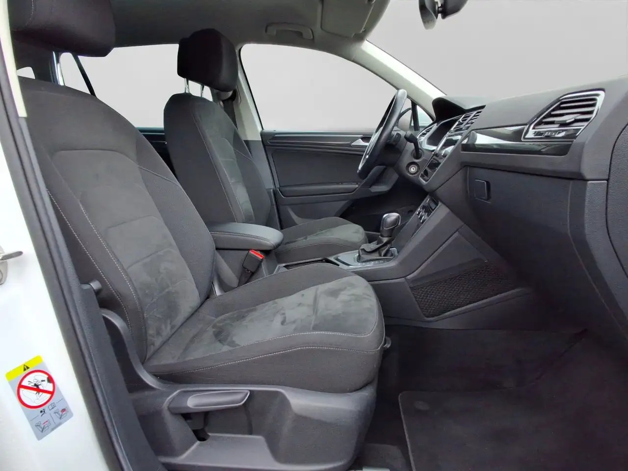 Volkswagen Tiguan 1.5 TSI DSG HIGHLINE LED KAMERA HuD PDC+, миниатюра 4