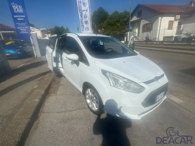 Ford B-Max view 5