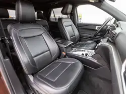 Ford Explorer снимка Ford Explorer