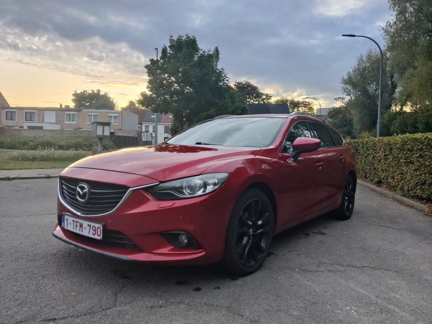 Mazda 6 6 2.2 D Executive Rouge - 1