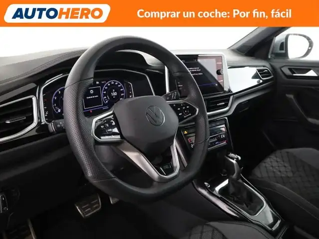 Volkswagen T-Roc view 12