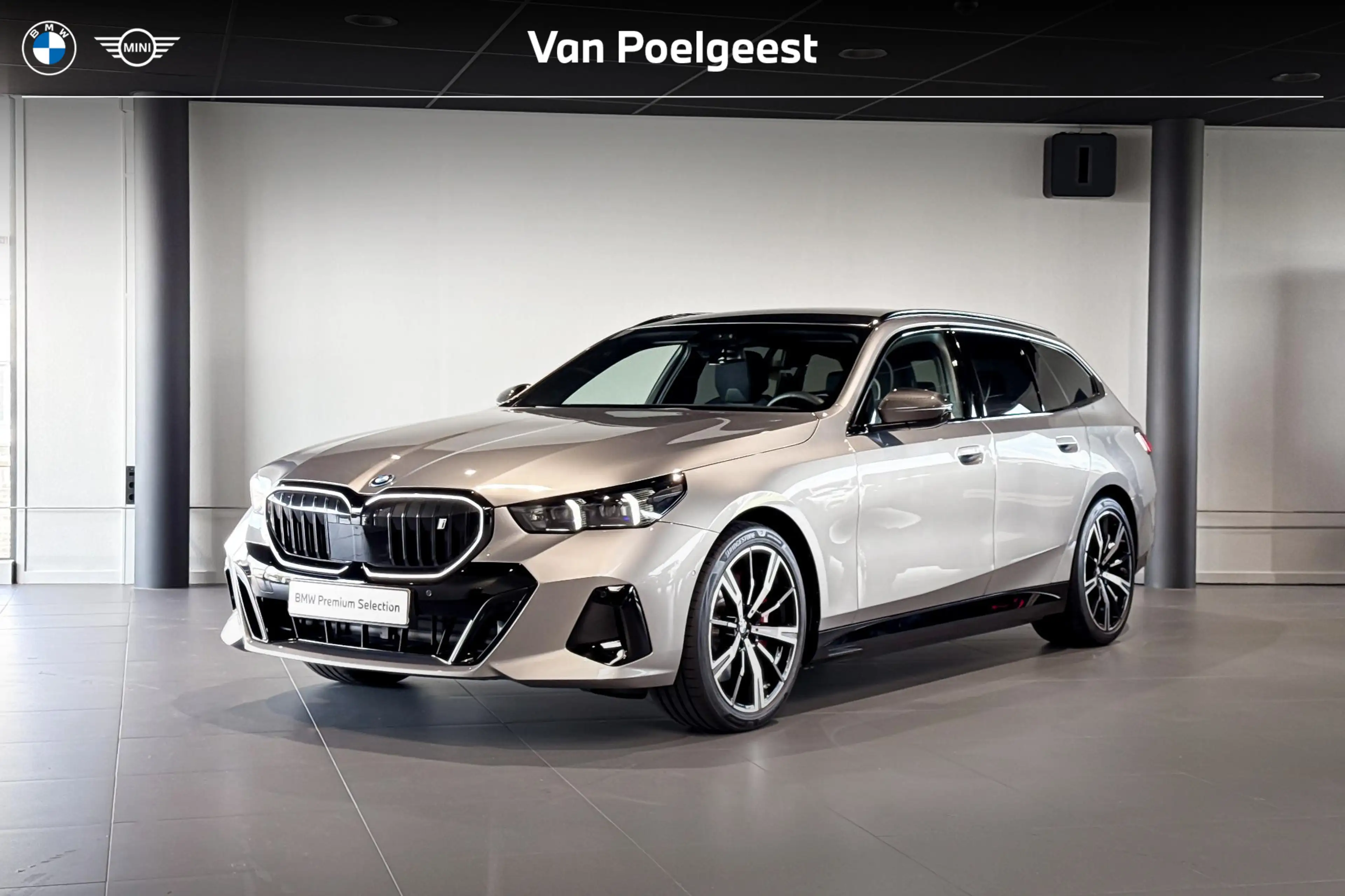 BMW i5 Touring eDrive40 84 kWh | M Sport Pro | Glazen Pan