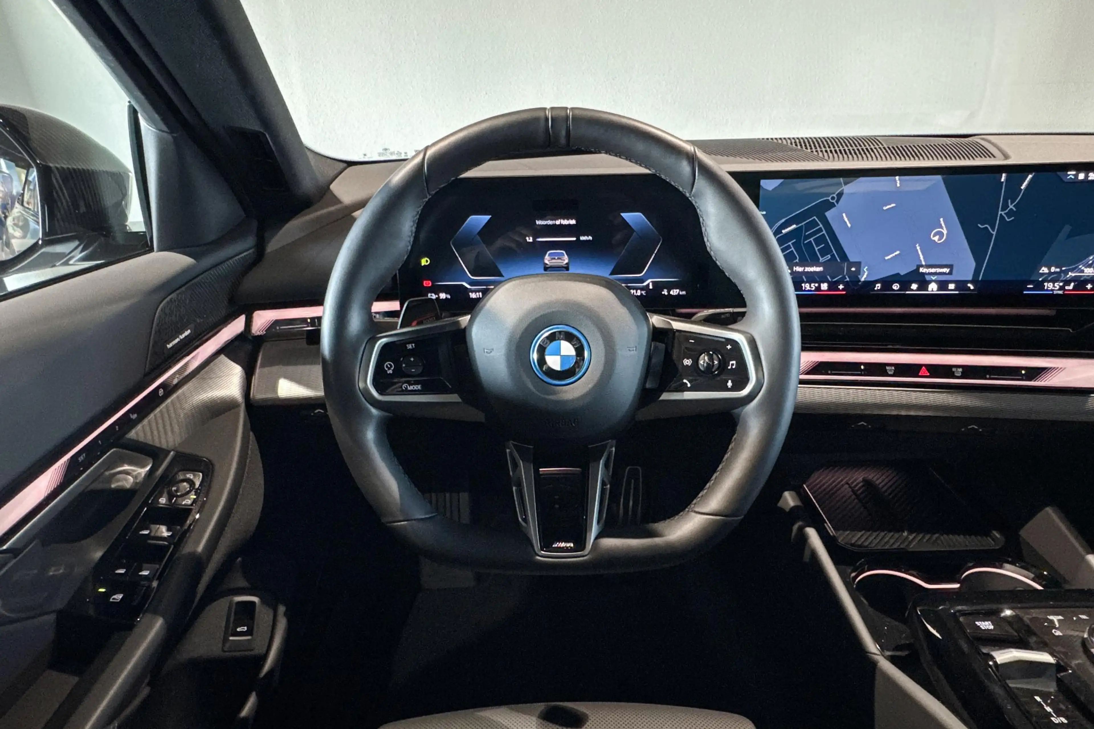 BMW i5 Touring eDrive40 84 kWh | M Sport Pro | Glazen Pan — photo 13