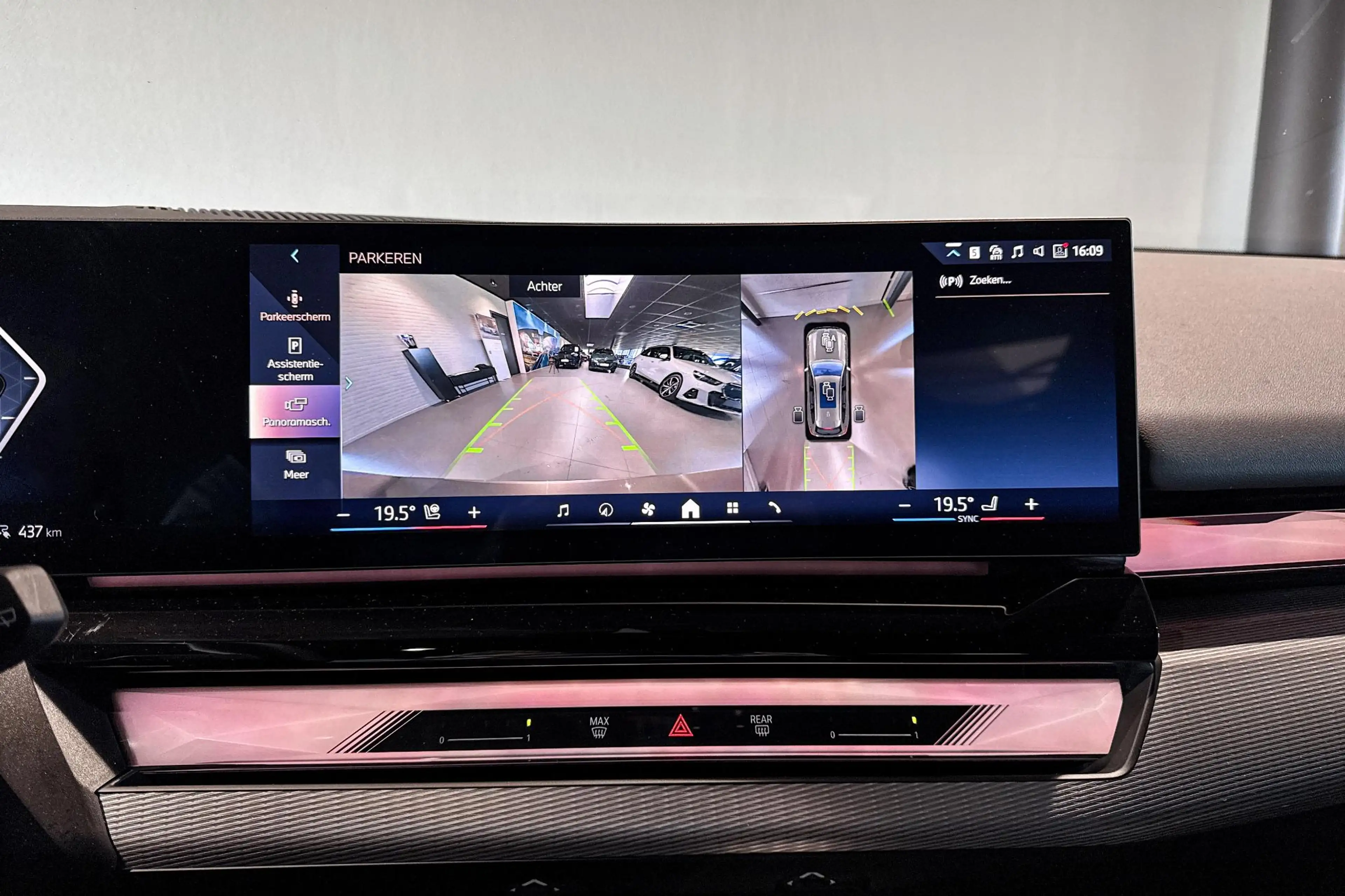 BMW i5 Touring eDrive40 84 kWh | M Sport Pro | Glazen Pan — photo 15