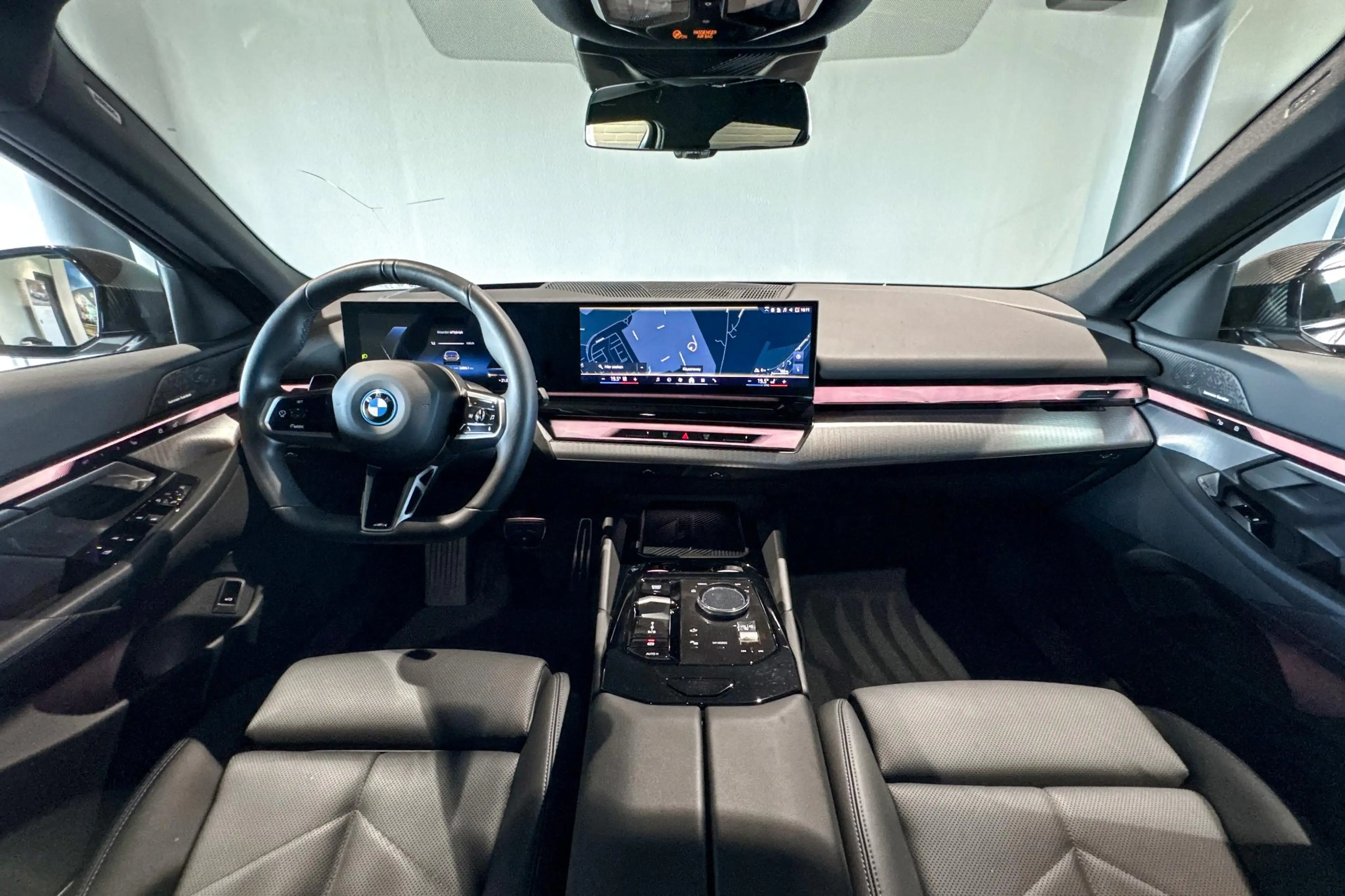 BMW i5 Touring eDrive40 84 kWh | M Sport Pro | Glazen Pan — photo 12