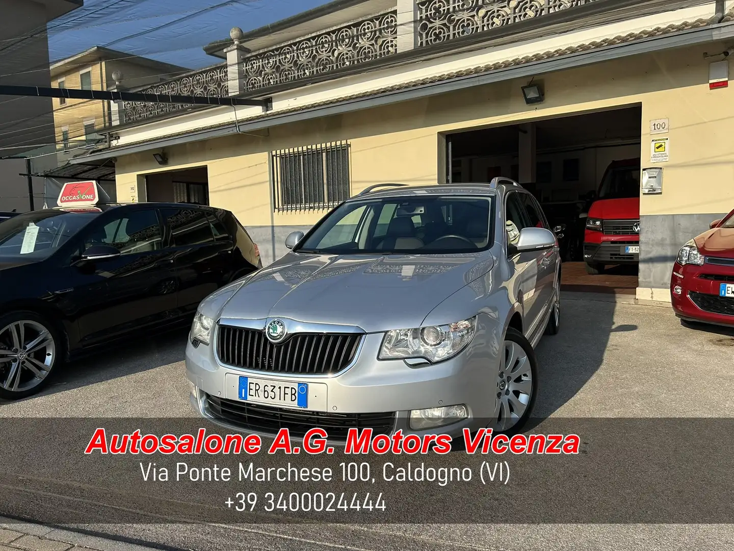 Skoda Superb Wagon 2.0 TDI 170CV DSG Elegance Argent - 1