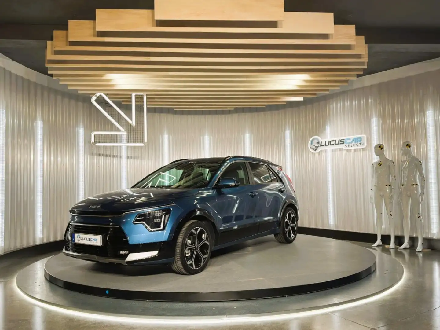 Kia Niro 1.6 HEV Emotion 141 Blau - 1