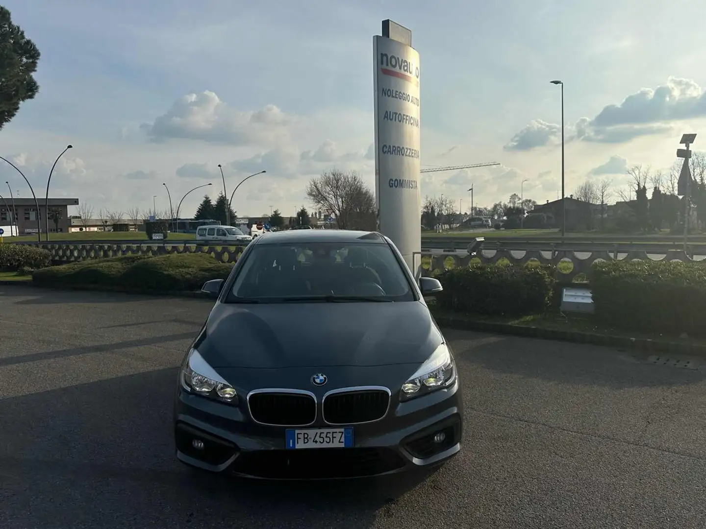 BMW 216 d Active Tourer Gris - 2