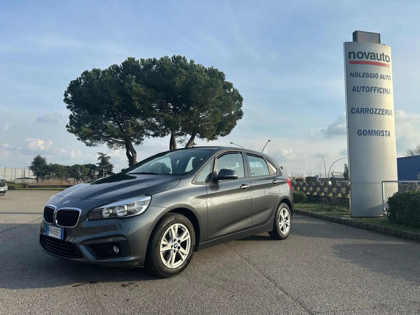 BMW 216 d Active Tourer Gris - 1