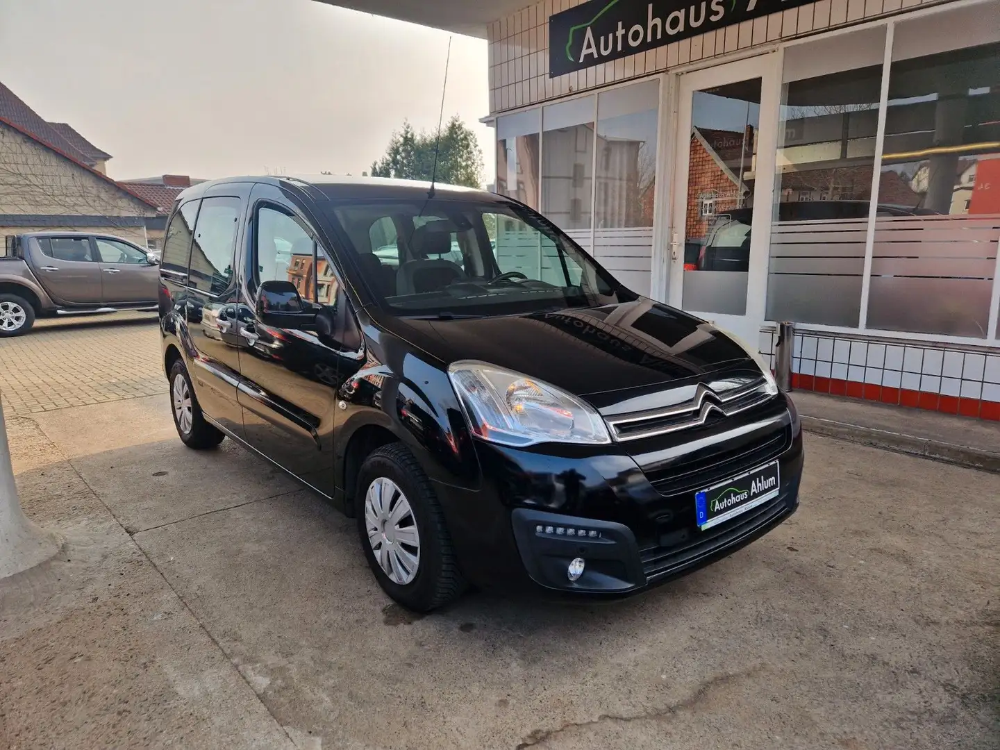 Citroen Berlingo Kombi Selection Klima PDC MFL 8-fach Noir - 1