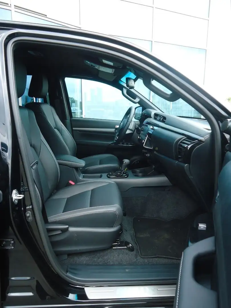 Toyota Hilux 4x4 - 2