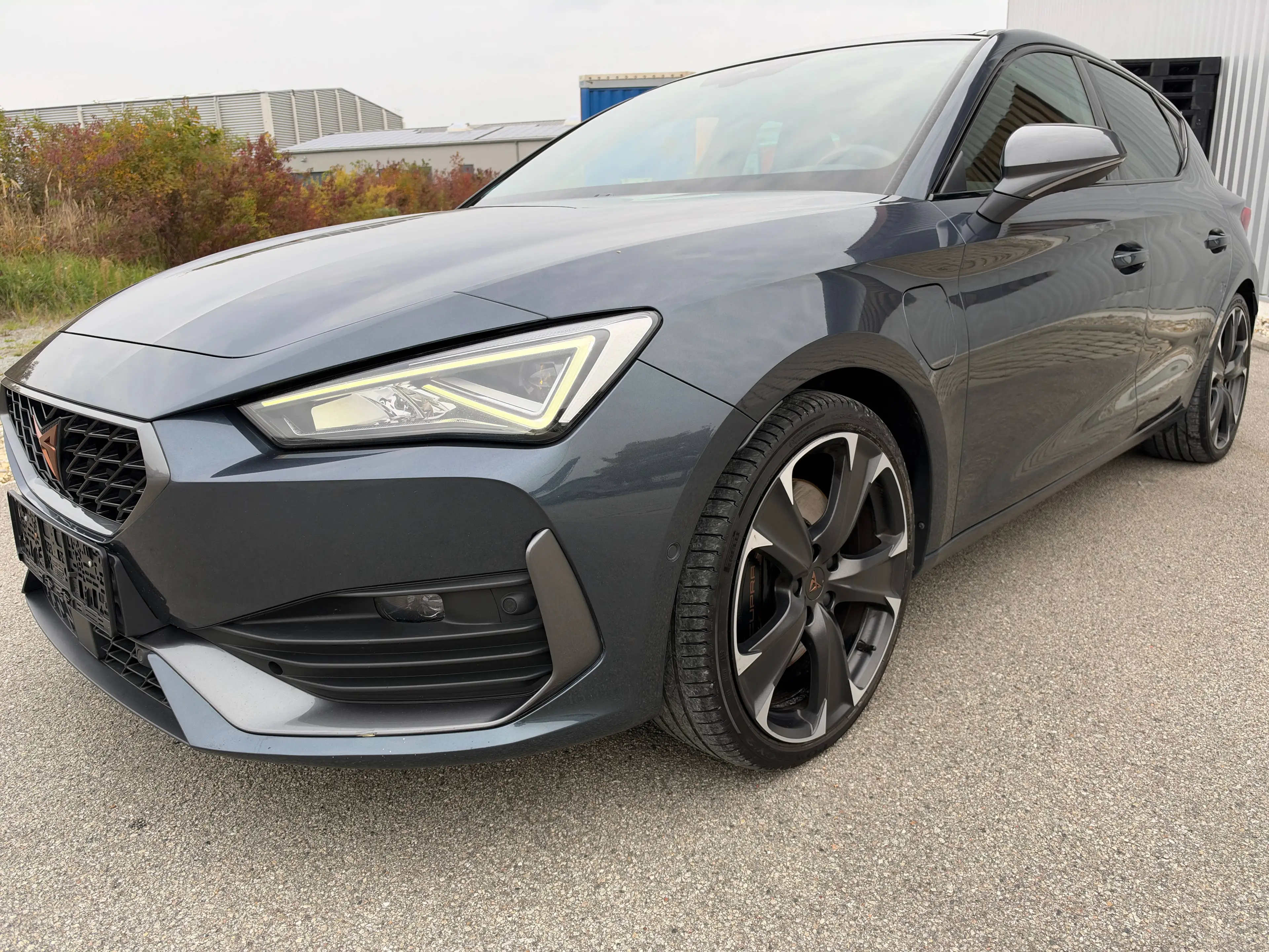 CUPRA Leon VZ e-Hybrid *PANORAMA*DAB*LED*SPORTSITZE*NAVI*TOP